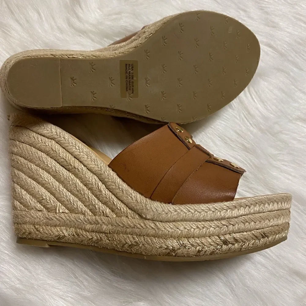 Daybreaks Platform Sandals Size 10M. Saddle Tan